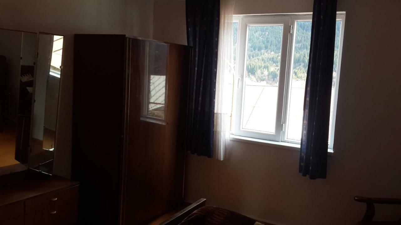 Irina Lextagi Hotel Mestia Buitenkant foto