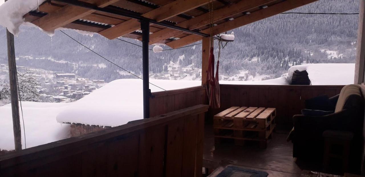Irina Lextagi Hotel Mestia Buitenkant foto